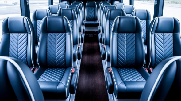 hammond 15 passenger minibus rental